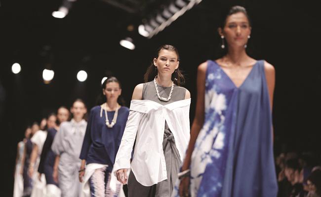 Usung tema Bhinneka dan Berkarya di tahun ke-10/copyright Dokumentasi Jakarta Fashion Week