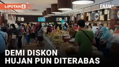 Gak Peduli Hujan, Warga Rela Antre Berebut Diskon Holland Bakery Sejak Pagi