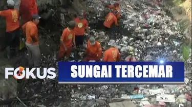 Sejumlah kali di Kabupaten Bekasi kembali dicemari oleh sampah yang menumpuk.