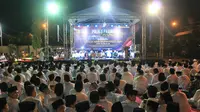Polres Pasuruan Kabupaten menggelar acara peringatan Maulid Nabi Muhammad SAW pada Senin, 11 November 2019. (Foto: Liputan6.com/Dian Kurniawan)