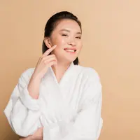 Ilustrasi perempuan dengan kulit wajah sehat. (c) IgorVetushko/Depositphotos.com