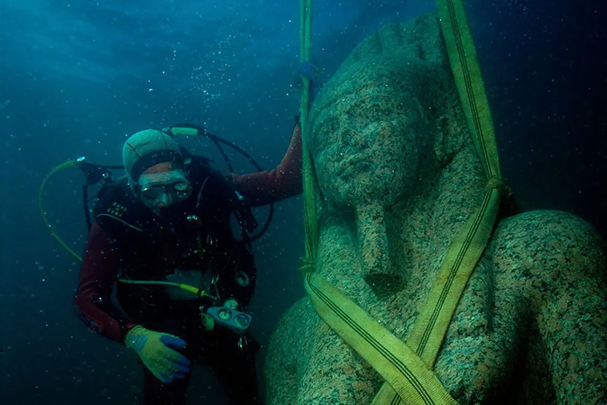 Kota Kuno Hingga Piramid, 6 Temuan Ditemukan Di Dalam Laut
