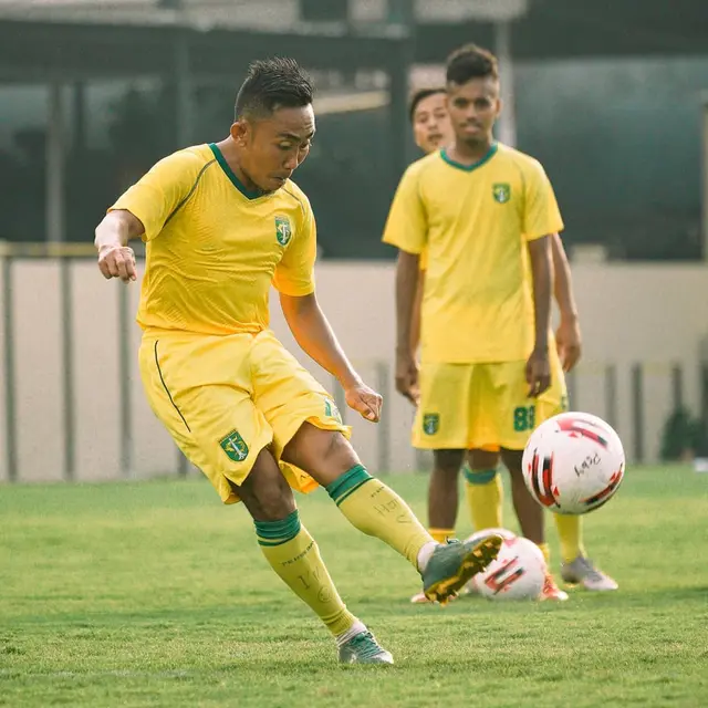 5 Potret Latihan Persebaya Surabaya Jelang Lawan Persik Kediri di Piala Menpora 2021