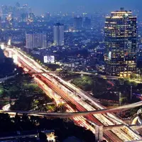 Banyak yang bilang Simpang Susun Semanggi keren, tapi ada juga yang bilang biasa aja. Menurut kamu bagaimana? (Liputan6.com/Angga Yuniar)