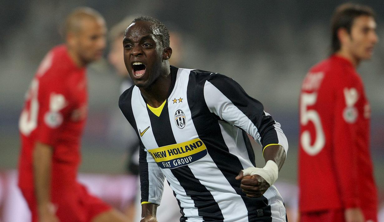 Tahun 2008 gelandang asal Mali, Mohamed Lamine Sissoko merapat ke  Juventus FC dengan nilai transfer sekitar 11 juta Euro. Bersama Juventus Mohamed Sissoko mencetak tiga gol dari 71 penampilan. (EPA/Marco Giglio)