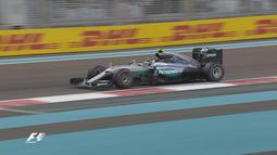 Pebalap Mercedes, Nico Rosberg, meraih posisi kedua di belakang Lewis Hamilton dalam kualifikasi F1 GP Abu Dhabi di Sirkuit Yas Marina, Sabtu (26/11/2016). (Bola.com/Twitter/F1)