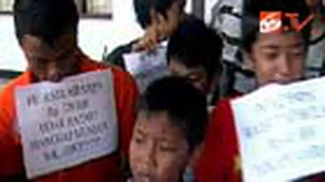 Puluhan Pelajar Tuntut Sekolah Gratis