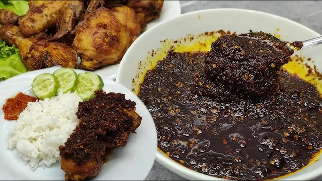 Ayam Bumbu Hitam Madura