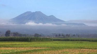 Inilah gunung Kawi yang konon katanya dipotret Kartono dari udara ©HaloMalang