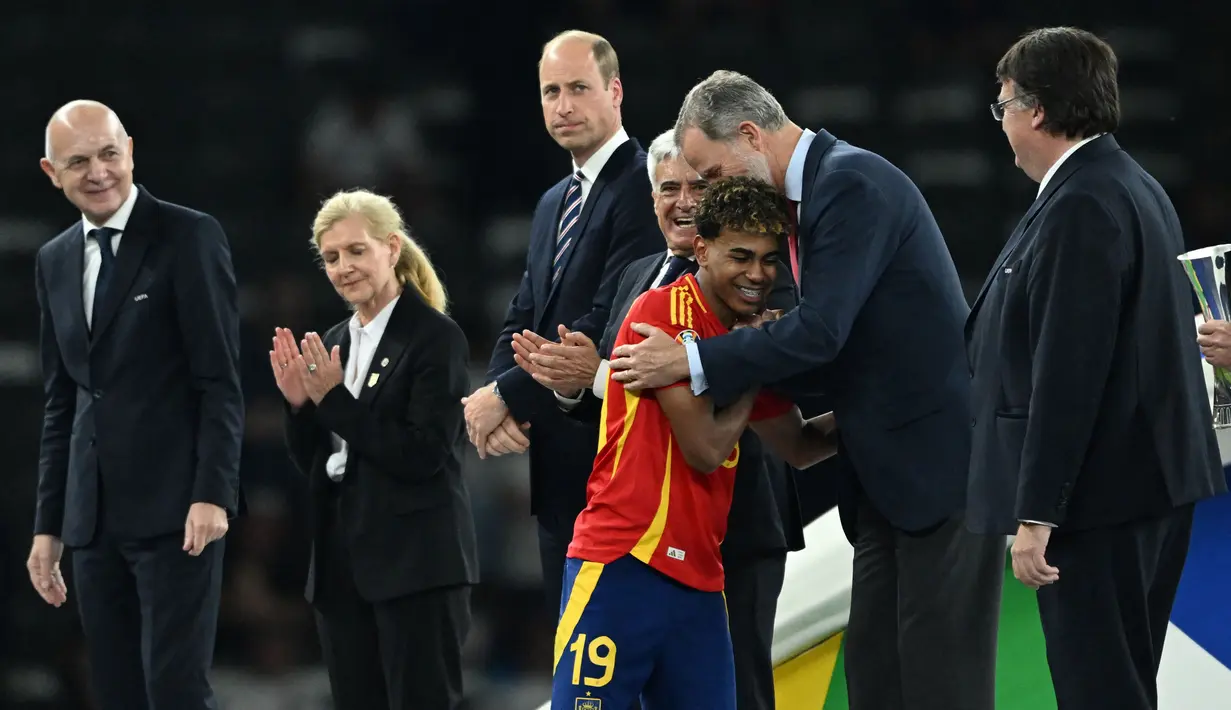 Sepanjang Euro 2024, Lamine Yamal mencetak satu gol untuk kemenangan Spanyol saat mengalahkan Prancis di laga semifinal. (INA FASSBENDER/AFP)