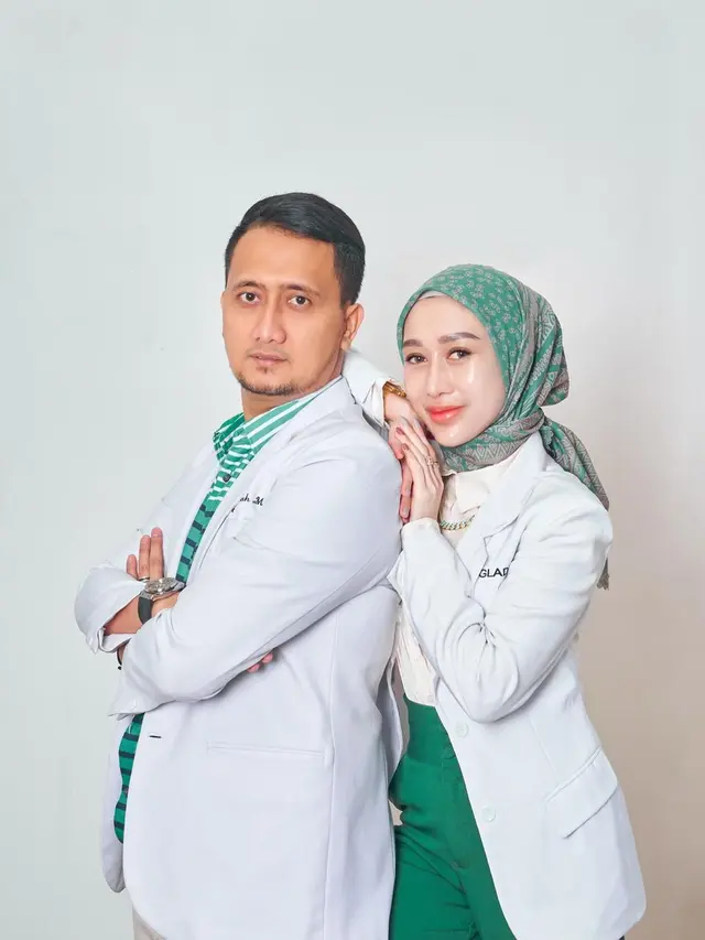 Influencer Dokter Reza Gladys. (Foto: Dok. Instagram @rezagladys)