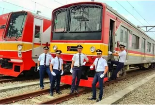 Masinis kereta api (foto: instagram @keretaapikita)