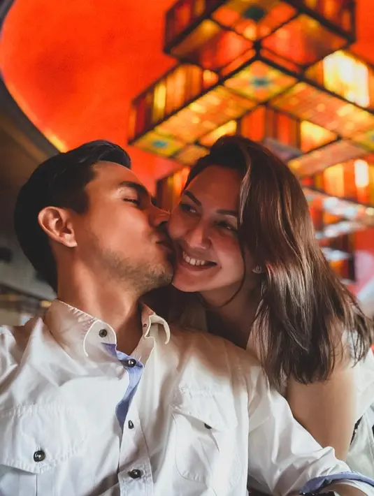 Donna Agnesia dan Darius Sinathrya (Instagram/darius_sinathrya)