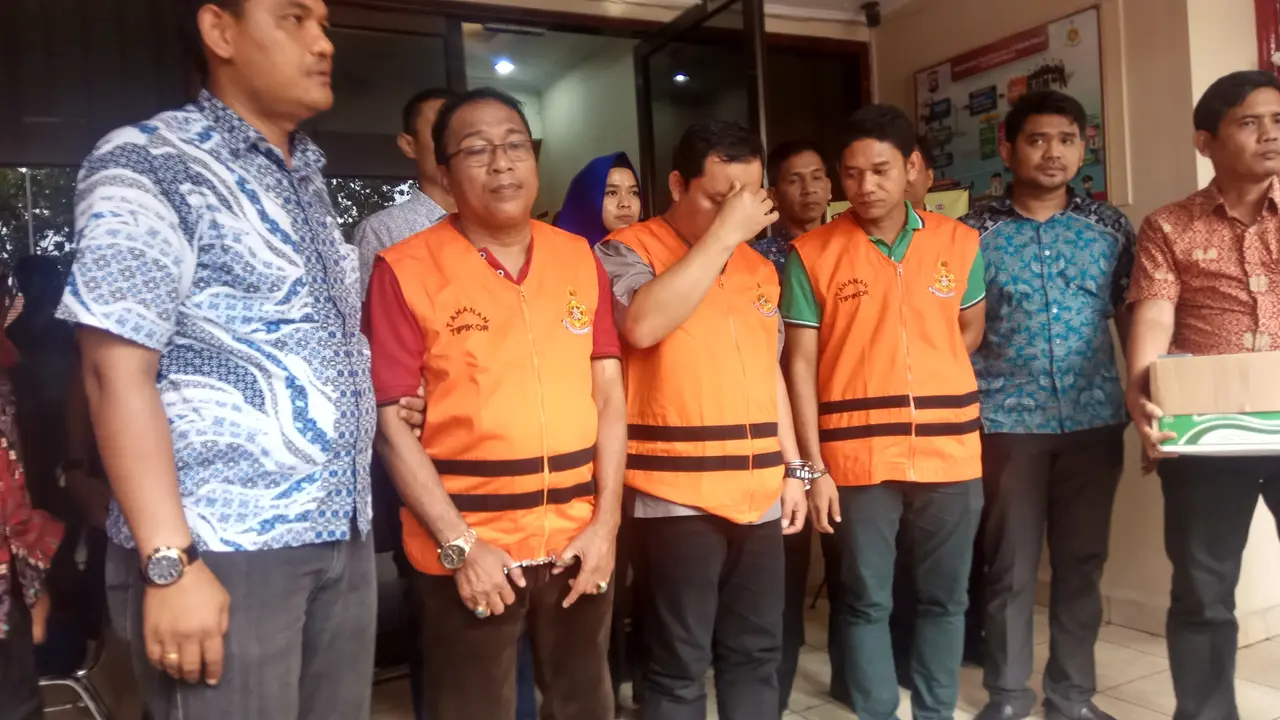 Dilema Ratusan Honorer Satpol PP, Gaji Kecil Kena Sunat Pula