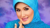 Terima Uang Dari Tersangka Korupsi, Ini Jawaban Evie Tamala