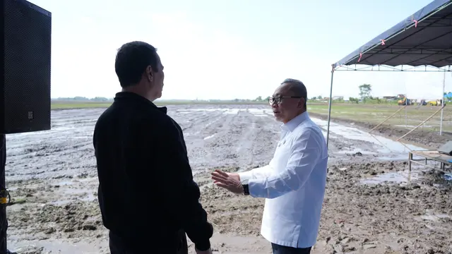 Menteri Koordinator Bidang Pangan Zulkifli Hasan saat Peluncuran Gerakan Indonesia Menanam di Kabupaten Banyuasin, Sumatera Selatan. (Foto: Liputan6.com/Arief RH)