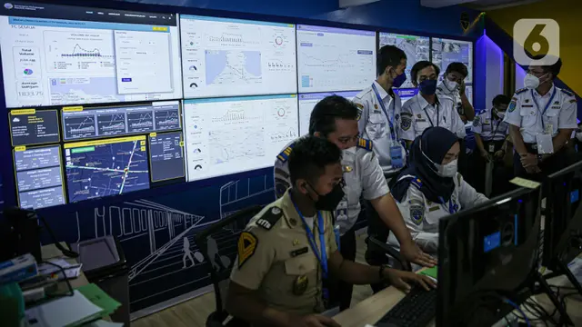 Melihat Lebih Dekat Command Center Arus Mudik Lebaran 2022