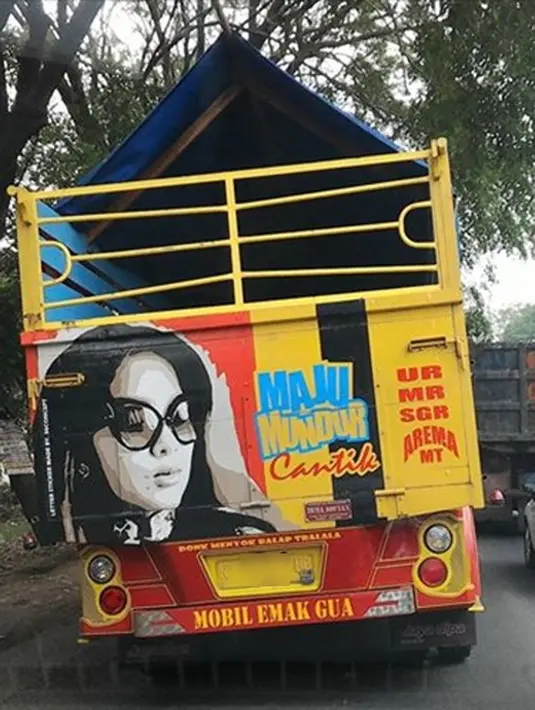 Syahrini (Instagram/Bokongtruk.id)