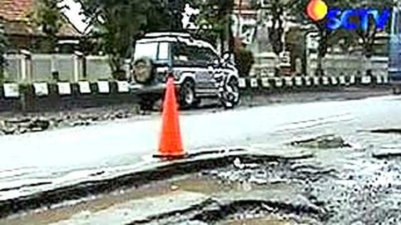 100122bjalanrusak.jpg