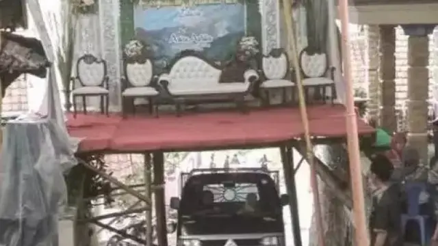 10 Potret Desain Pelaminan Nyeleneh Ini Bikin Tamu Geleng Kepala