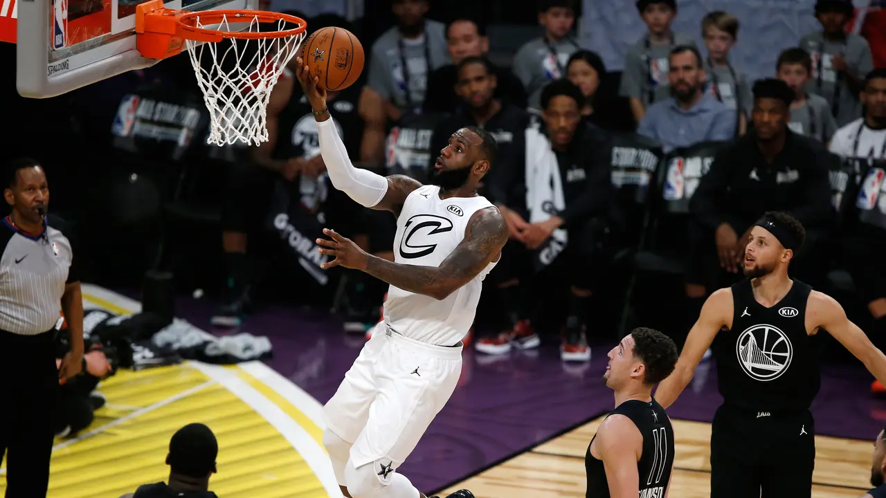 LeBron James Raih MVP NBA All Star 2018