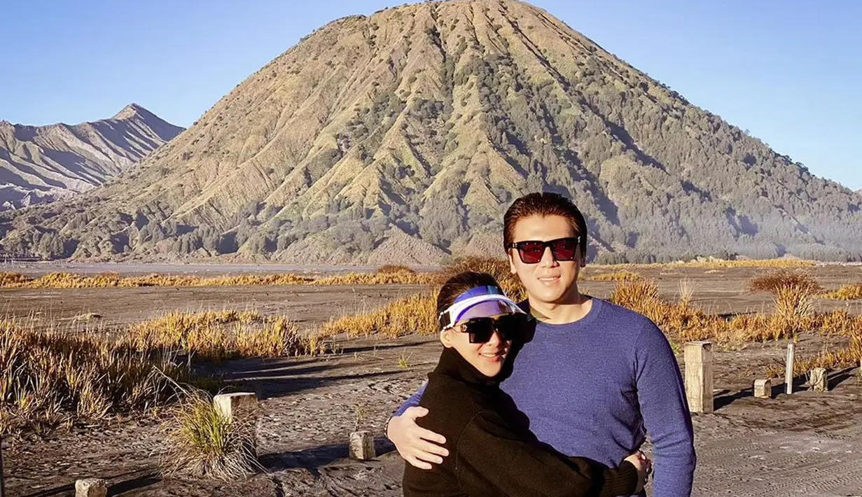 Syahrini dan Reino Barack (Instagram/princessyahrin)