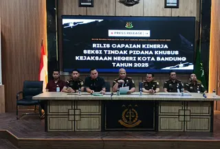 Kepala Kejari Bandung, Irfan Wibowo Rilis Kasus Korupsi Wakil Wali Kota Bandung