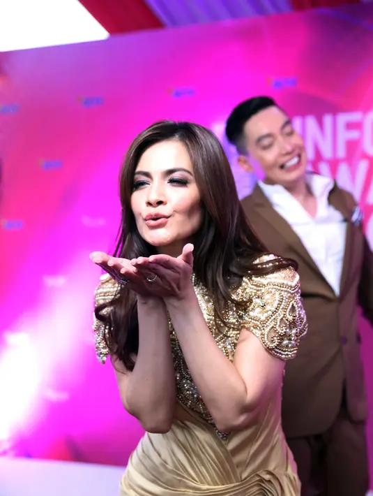 Kini Cut Tary memang masih menyandang status single pasca perceraiannya dengan sang mantan suami,  Johannes Yusuf Subrata 2013 silam. Meski begitu wanita cantik ini tak kapok untuk kembali menikah membangun rumah tangga. (Nurwahyunan/Bintang.com)