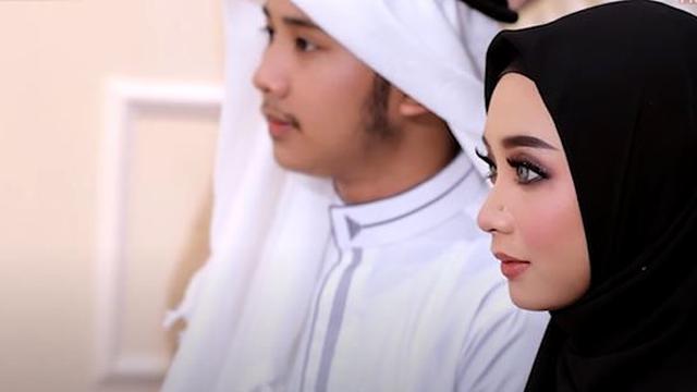 6 Momen Pemotretan Terbaru Rafly DA dan Ega Noviantika, Putrinya Curi Perhatian