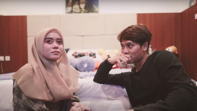 Rizky Billar dan Lesti Kejora. (Foto: YouTube Rizky Billar)