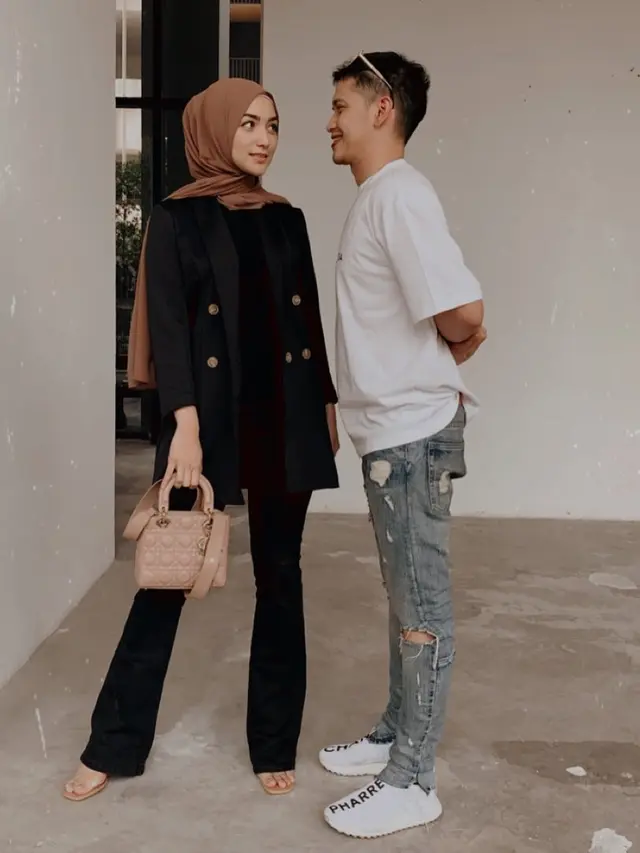 6 Potret Perjalanan Cinta Citra Kirana dan Rezky Aditya, dari Berteman Hingga Naik Pelaminan