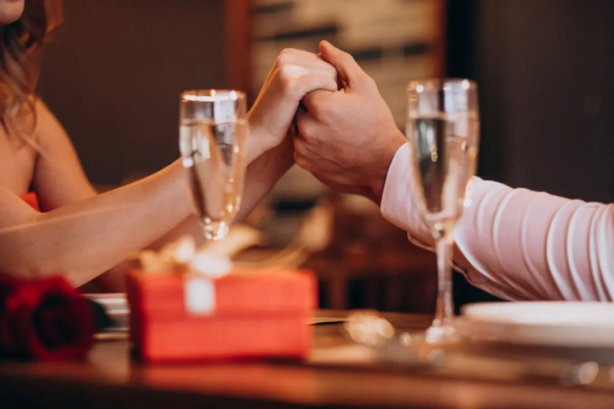Mengetahui Suaminya Selingkuh, Perempuan Ini Putuskan Jalani Open Relationship