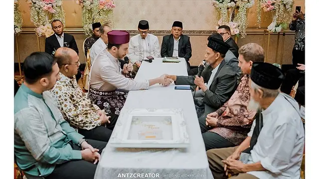 2 Tahun Menduda, Ini 6 Potret Pernikahan Reza Zakarya D’Academy dan Amira Karaman