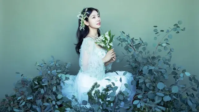Menikah Hari Ini, Ini Detail 3 Gaun Pengantin Mewah Serba Putih yang Dikenakan Park Shin Hye, ada Rancangan Desainer Ternama Dunia