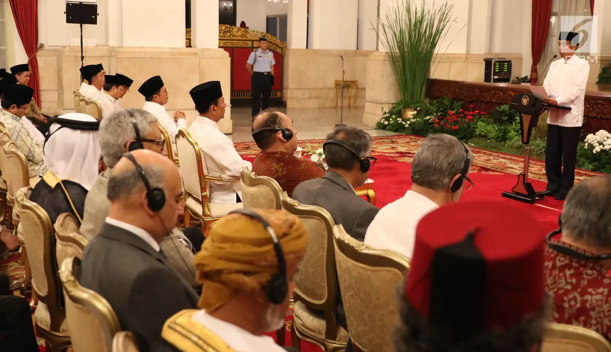 Dalam sambutanya Jokowi mengatakan dengan panduan Alquran, kita perlu memahami bahwa sudah menjadi kodrat bangsa kita Indonesia untuk hidup dalam kebinekaan. (Liputan6.com/Angga Yuniar)
