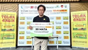 Tolak Angin Gelar Operasi Katarak Gratis untuk 50 Mata di RS Keluarga Sehat Rembang