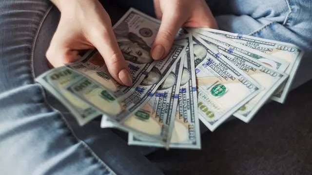 Hoki Banget, 4 Zodiak Ini Diprediksi Banyak Uang di September 2021