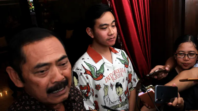 Wali Kota Gibran Tanggapi Maraknya Bisnis Penjualan Pakaian Bekas Impor