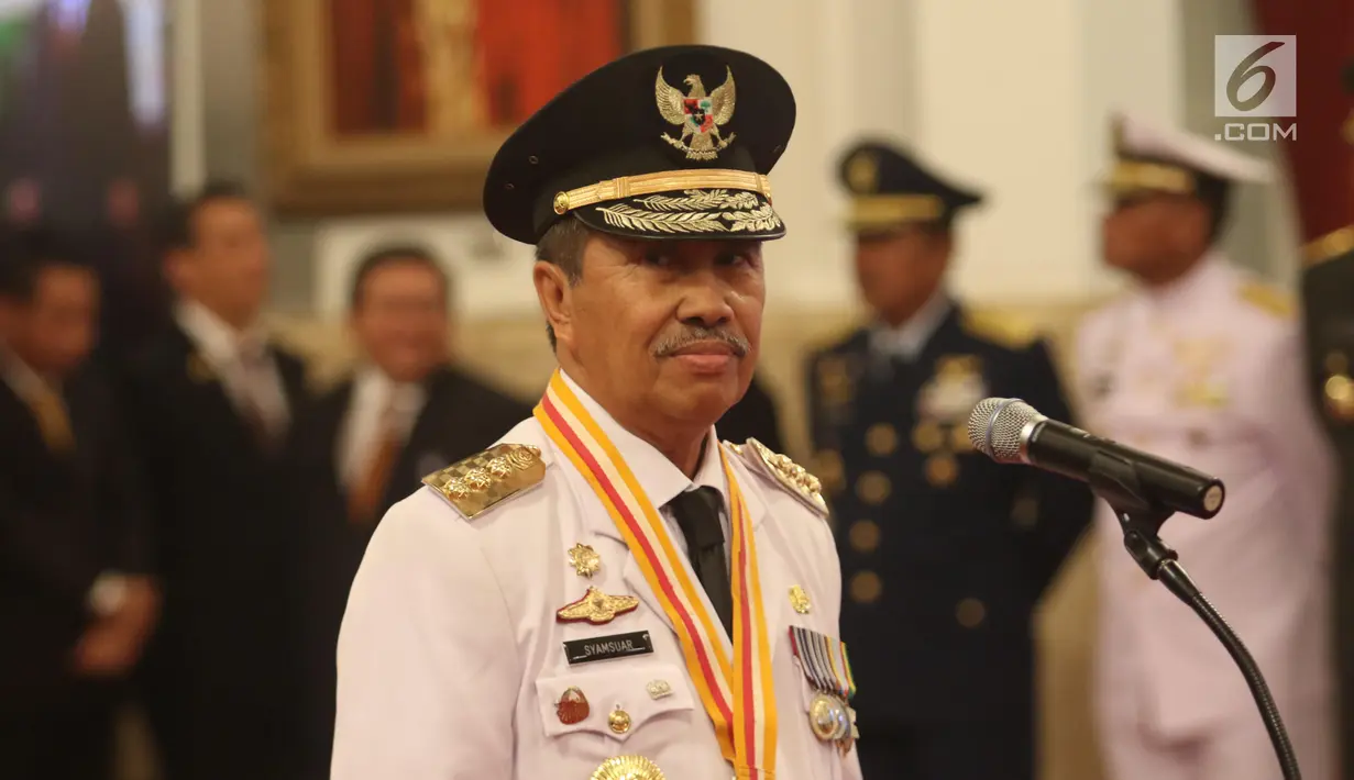Gubernur Riau Syamsuar saat pelantikan di Istana Negara, Jakarta, Rabu (20/2). Syamsuar dilantik menjadi Gubernur Riau periode 2019-2024. (Liputan6.com/Angga Yuniar)