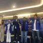 Tiga mantan politikus Partai Solidaritas Indonesia (PSI), Idris Ahmad, Anggara Wicitra Sastroamidjojo dan Jovin Kurniawan, resmi bergabung dengan Partai Amanat Nasional (PAN). (Liputan6.com/Elza Hayarana Sahira)
