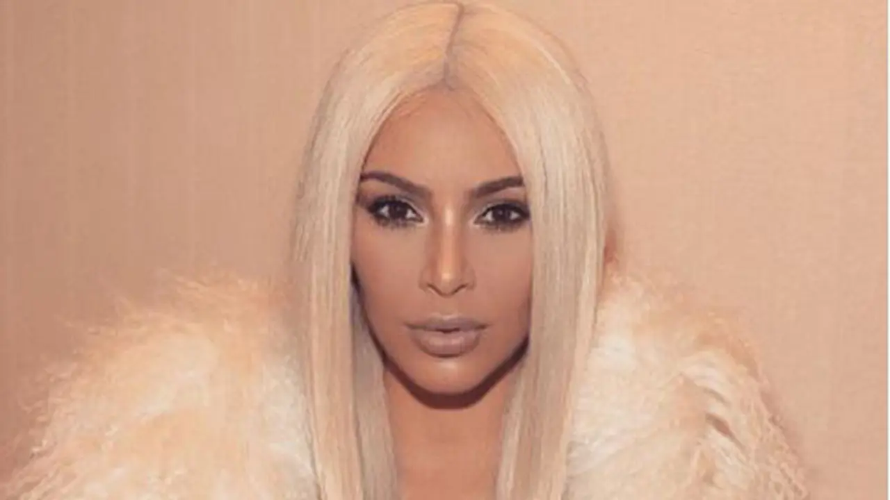 Kim Kardashian Rilis Foto Pertama Saint West, Ini Reaksi Netizen