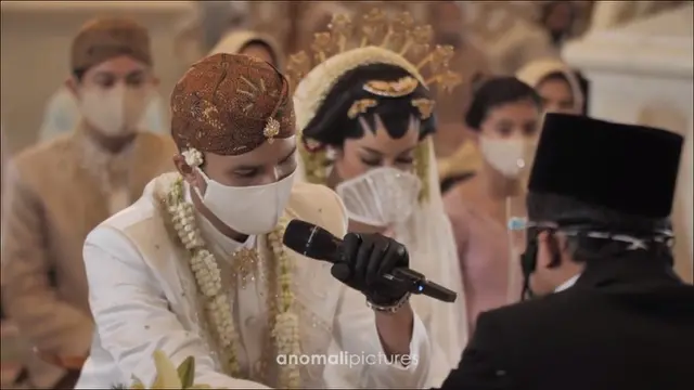 7 Potret Pernikahan Presenter Ovi Dian, Dilangsungkan di Masjid Milik Keluarga
