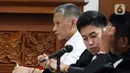 Terdakwa kasus merintangi penyidikan atau obstruction of justice pembunuhan berencana terhadap Brigadir Nopriansyah Yosua Hutabarat (Brigadir J), Hendra Kurniawan menjalani sidang lanjutan di Pengadilan Negeri Jakarta Selatan, Kamis (3/11/2022). Sidang tersebut beragenda mendengarkan keterangan delapan orang saksi yang dihadirkan jaksa penuntut umum (JPU), salah satunya teknisi CCTV. (Liputan6.com/Herman Zakharia)