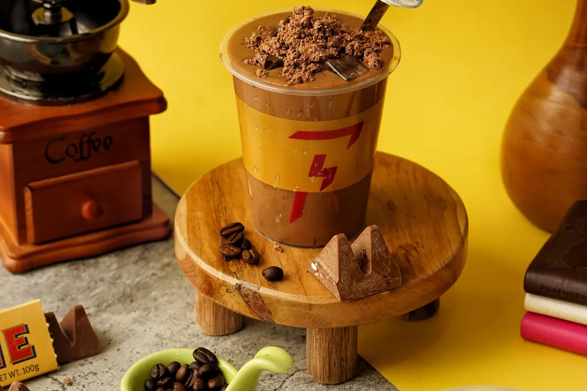 Meriahkan Hari Valentine Bersama Kelezatan Toblerone dan Minuman Berbahan Dasar Kopi