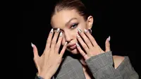 Gigi Hadid Hardik Orang yang Kritik Tubuh Kurusnya