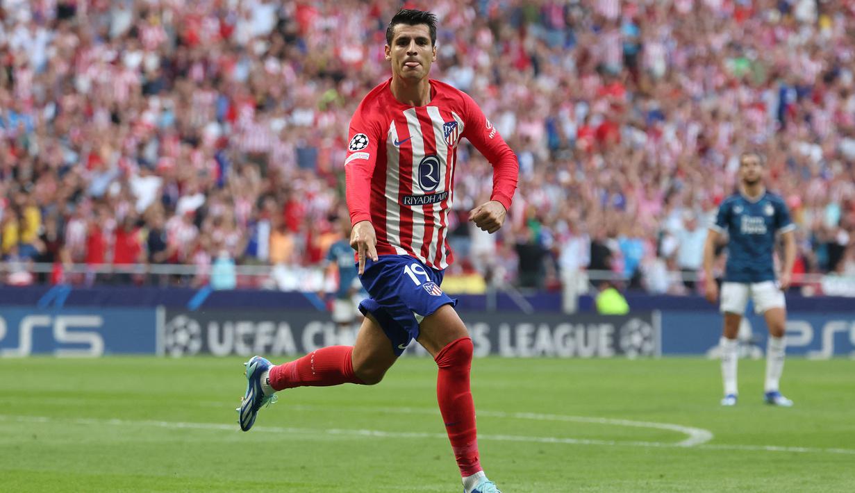 Hanya 1,5 musim membela Chelsea setelah didatangkan dari Real Madrid pada awal musim 2017/2018, Alvaro Morata hanya mencetak 16 gol dari 47 laga di Liga Inggris. Ia akhirnya sempat dipinjamkan ke Atletico Madrid dan Juventus secara berurutan mulai tengah musim 2018/2019 hingga akhir musim 2021/2022. Bersama keduanya ia tampil tajam dengan mencetak total 38 gol di Liga Spanyol dan Italia. Hingga akhirnya ia pindah permanen ke Atletico Madrid sejak awal musim 2022/2023 dan hingga kini telah mencetak 18 gol dari 41 laga di Liga Spanyol bareng Atletico Madrid. (AFP/Pierre-Philippe Marcou)