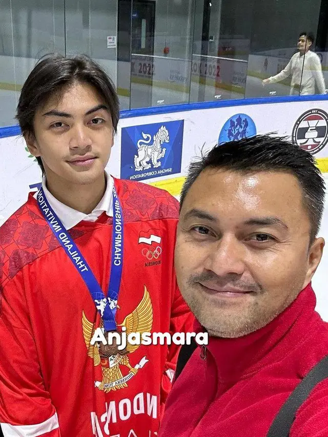 Potret Anjasmara dan anaknya (Sumber: Tiktok/@niff2005)