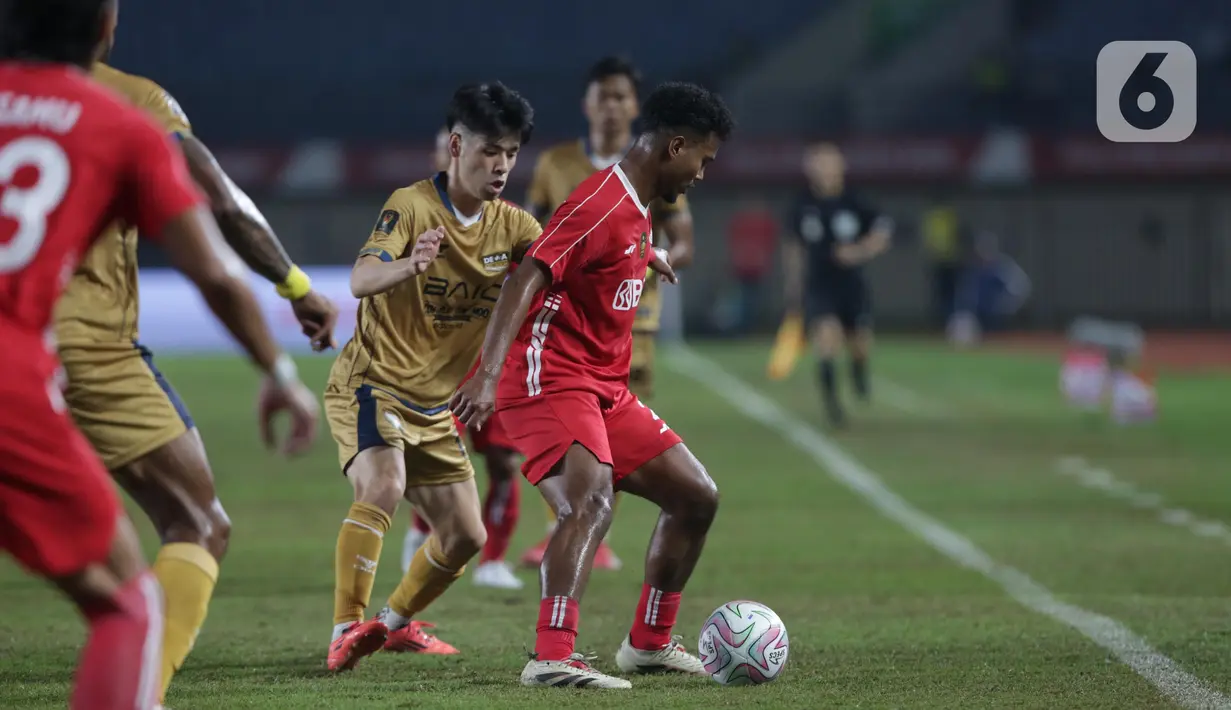 Tekanan Dewa United baru berbuah setelah Taisei Marukawa berhasil mencatatkan nama di papan skor pada menit ke-59. (Liputan6.com/Helmi Fithriansyah)