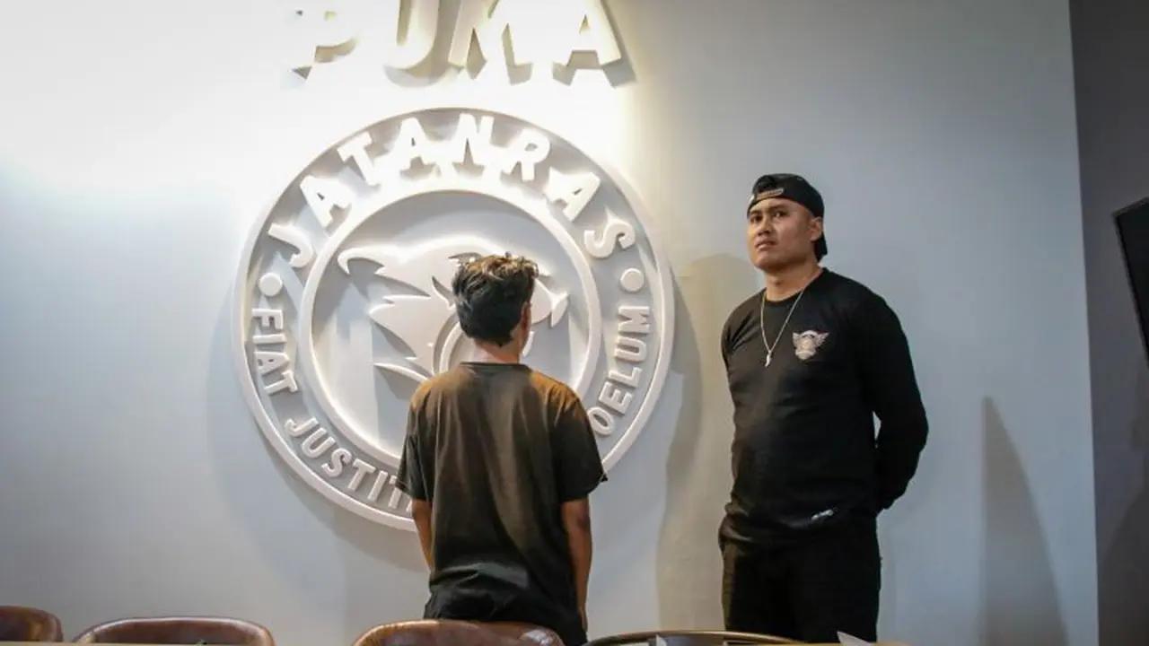 Terduga pelaku pencurian 21 telepon genggam di SPBU Lombok