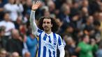 Penampilan impresif Marc Cucurella saat berseragam Brighton and Hove Albion di musim 2021/2022 lalu akhirnya menjadikannya rebutan beberapa klub elite Eropa. Chelsea menjadi klub yang beruntung mendapatkannya usai menikung Manchester City dan menjadi rekrutan termahal the Blues di posisi bek kiri sepanjang sejarah. Berikut daftar 5 bek kiri termahal yang pernah didatangkan The Blues. (AFP/Glyn Kirk)